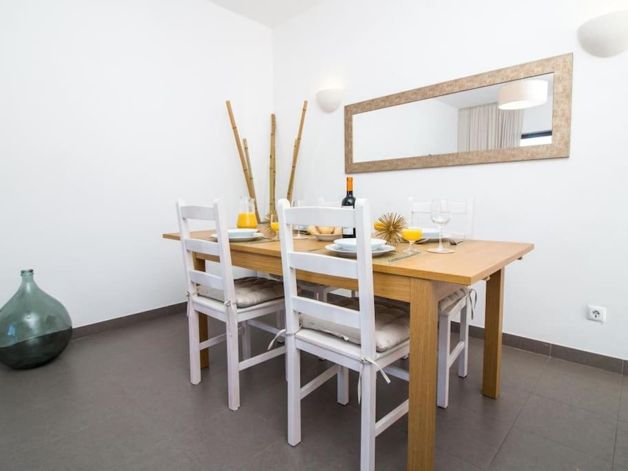 Lake Apartment - Pool And Sea View & Tennis Court & Bbq Pera Exterior photo